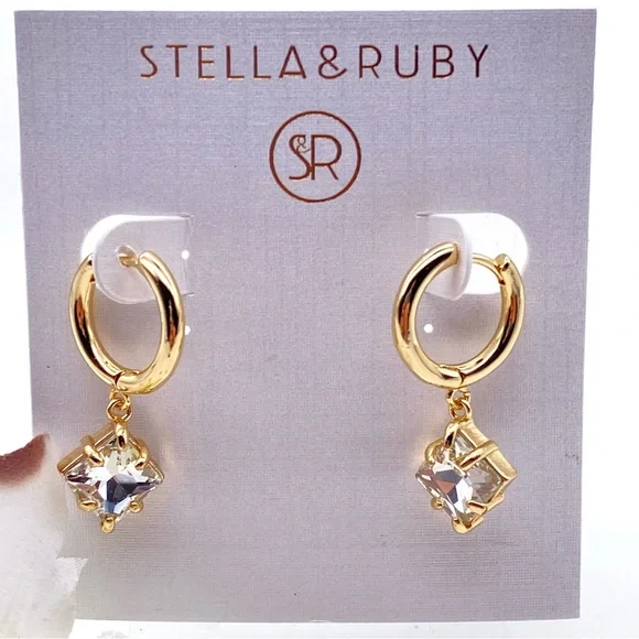 NWT Stella & Ruby Clear Square Crystal Drop Huggie Earrings - Picture 9 of 11